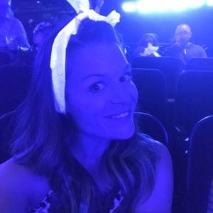 Meet your Posher, Jenny